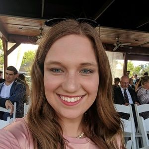 Meet your Posher, Candice